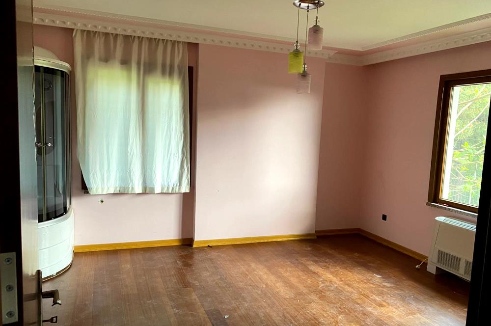 Çekmeköy Merkez Mahallesinde İmarlı Satılık Arsa 