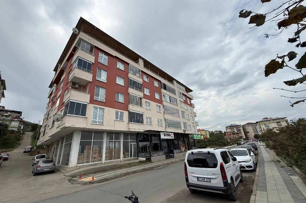 Arsin'de Merkezi Konumda Kiralık 3+1 Daire