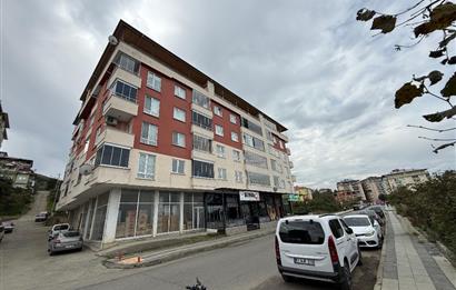 Arsin'de Merkezi Konumda Kiralık 3+1 Daire