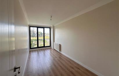 Büyükçekmece Mimaroba Satılık Kısa Katlı 3+1 Daire