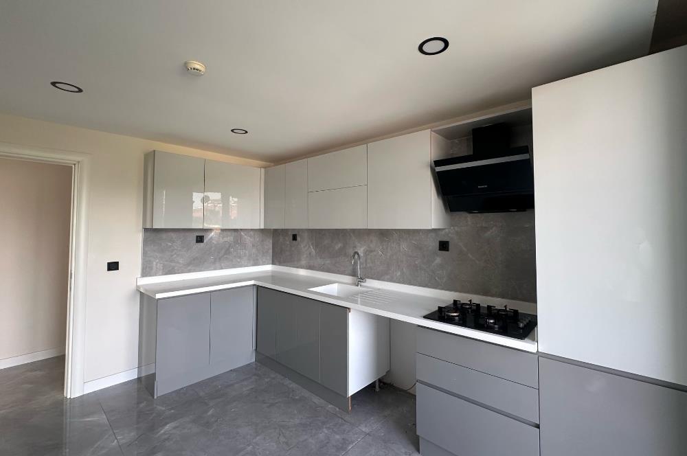 Büyükçekmece Mimaroba Satılık Kısa Katlı 3+1 Daire