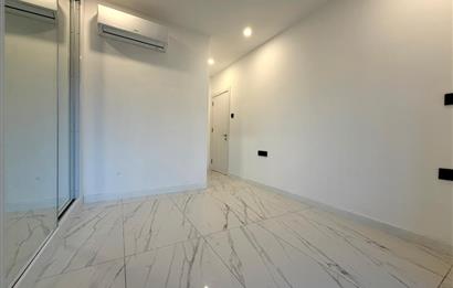 Kıbrıs Girne Karakum Akacan Cruise Sitesinde Satılık Havuz Manzaralı 2+1 Daire