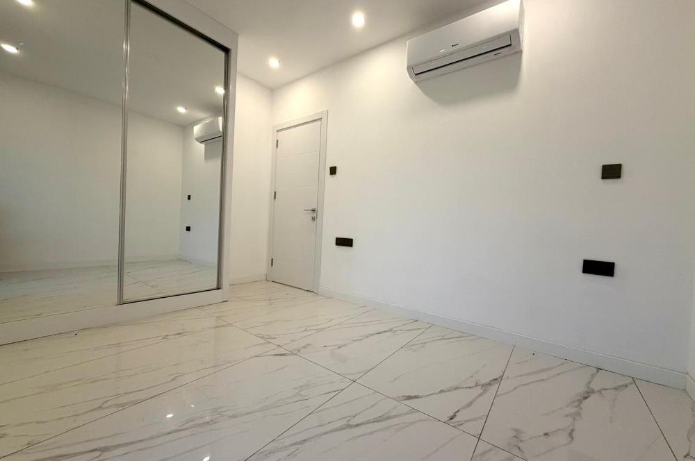 Kıbrıs Girne Karakum Akacan Cruise Sitesinde Satılık Havuz Manzaralı 2+1 Daire