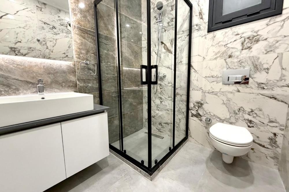 Kıbrıs Girne Karakum Akacan Cruise Sitesinde Satılık Havuz Manzaralı 2+1 Daire