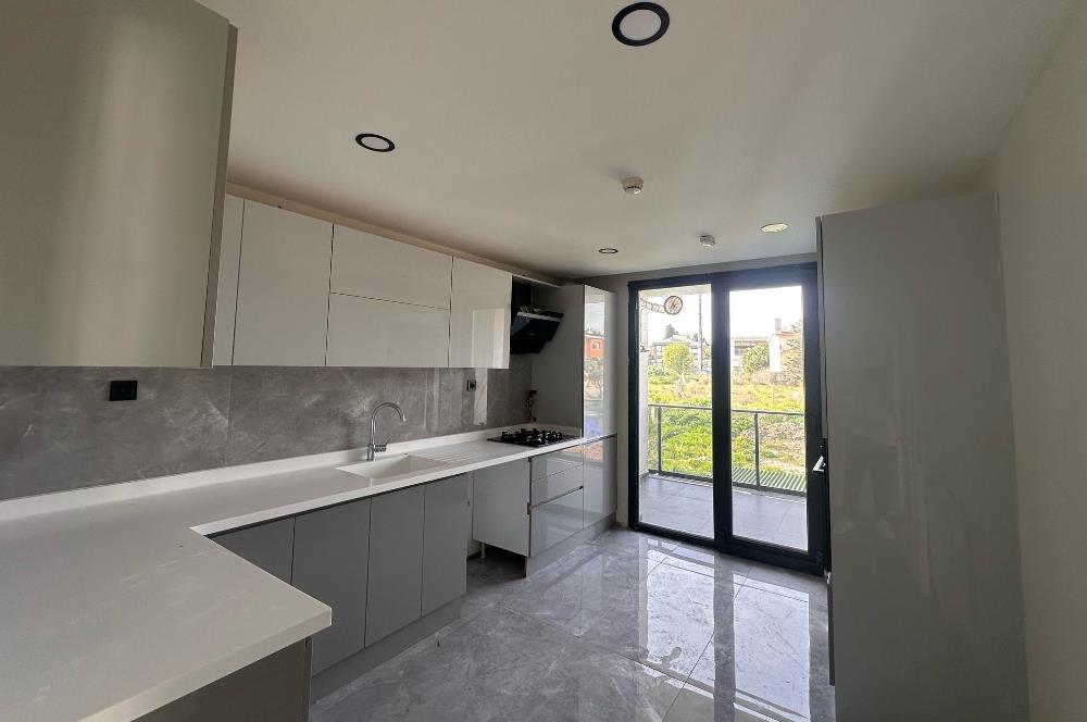 Büyükçekmece Mimaroba Satılık Kısa Katlı 3+1 Daire