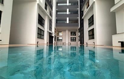 Kıbrıs Girne Karakum Akacan Cruise Sitesinde Satılık Havuz Manzaralı 2+1 Daire