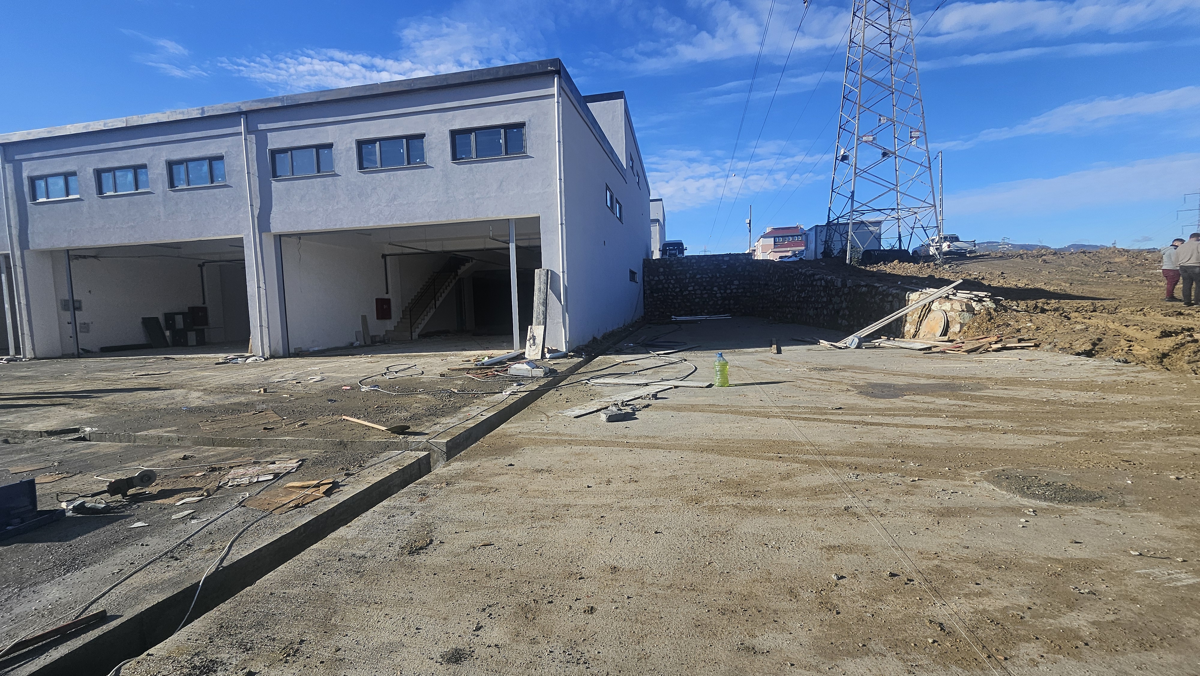 Ordu Altınordu Karapınar Mah. 1400 m² Sanayi Sitesi Depo Kullanımına Uygun Satılık Alan