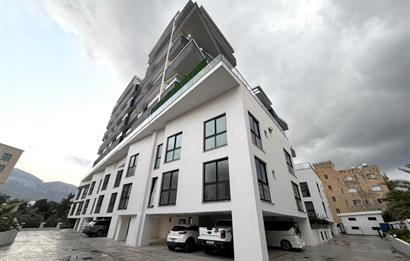 Kıbrıs Girne Karakum Akacan Cruise Sitesinde Satılık Havuz Manzaralı 2+1 Daire