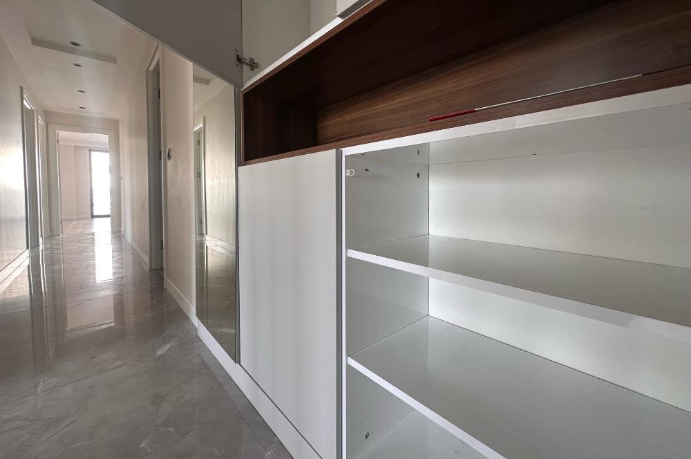 Büyükçekmece Mimaroba Satılık Kısa Katlı 3+1 Daire