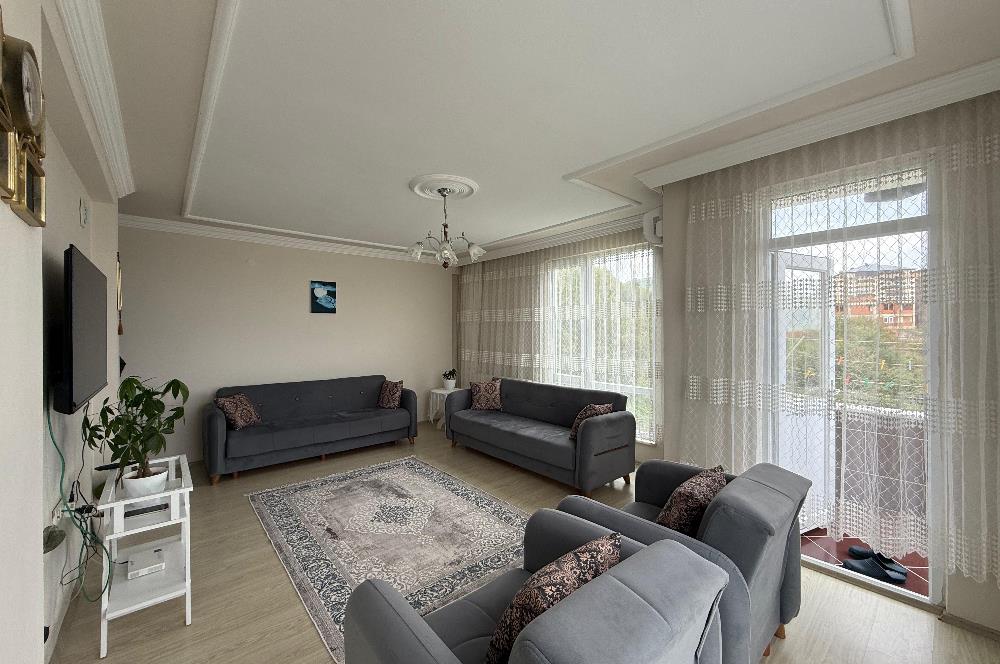 Arsin'de Merkezi Konumda Kiralık 3+1 Daire