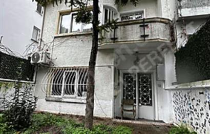 Suadiye Beyazgülde 4 Kat İmarlı Arsa Üzerinde 2 Katlı Bina