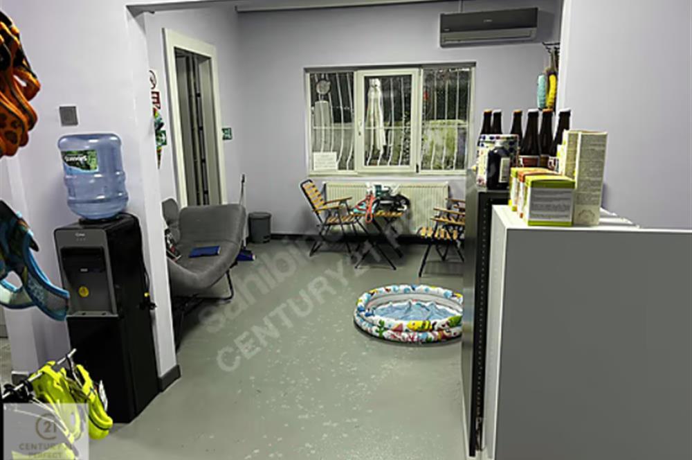 Suadiye Beyazgülde 4 Kat İmarlı Arsa Üzerinde 2 Katlı Bina