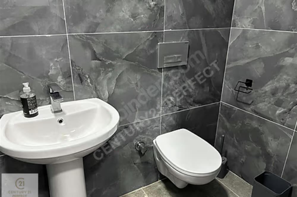 Suadiye Beyazgülde 4 Kat İmarlı Arsa Üzerinde 2 Katlı Bina