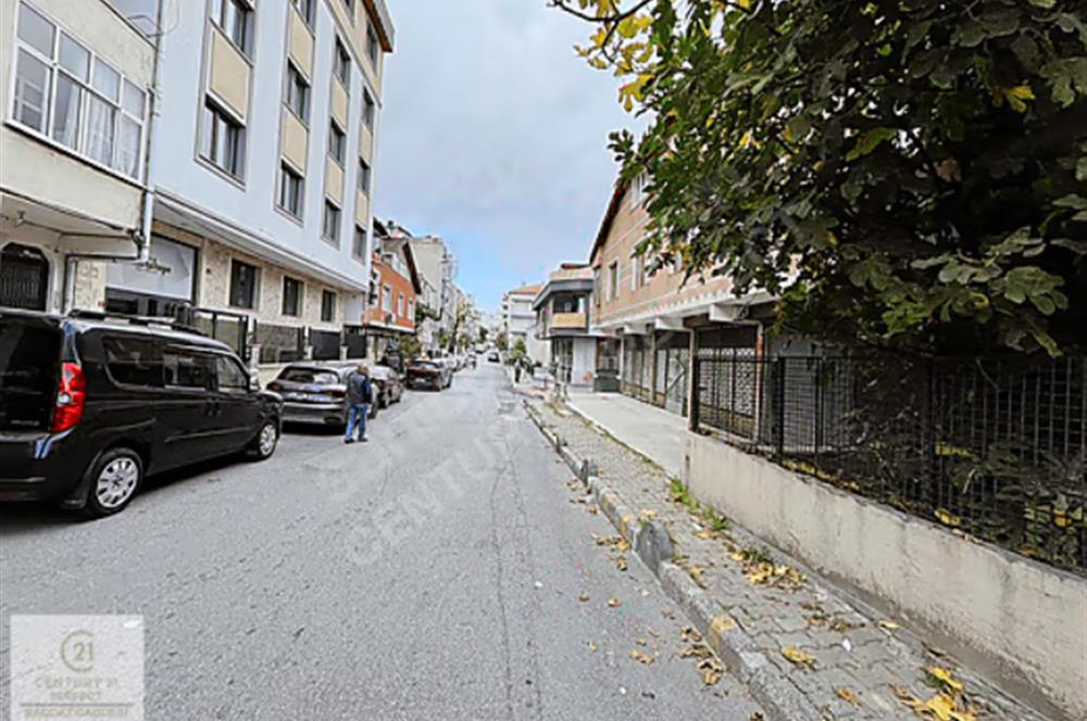 ACİL!Sefaköy'de 144 m² İmarlı Hazır Köşe Parsel satılık arsa