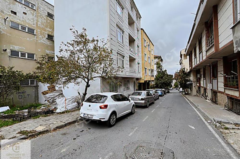 ACİL!Sefaköy'de 144 m² İmarlı Hazır Köşe Parsel satılık arsa