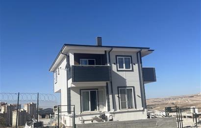 ANKARA ETİMESGUT TURKUAZ MAHALLESİNDE GENİŞ BAHÇELİ, 7+2, 360 m²