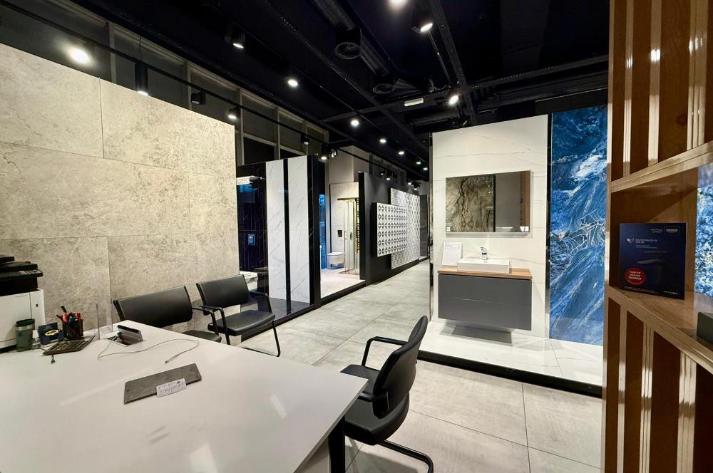 Kağıthane kiralık Dükkan Polat Ofis'de 662m2 Dekorasyonlu Mağaza