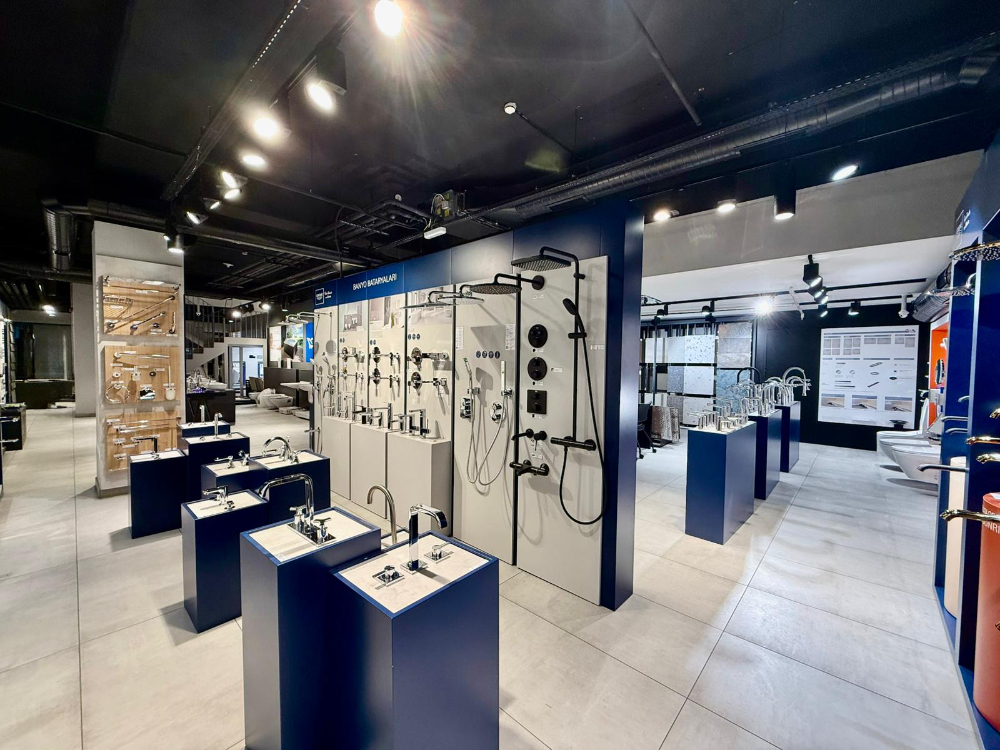 Kağıthane kiralık Dükkan Polat Ofis'de 662m2 Dekorasyonlu Mağaza