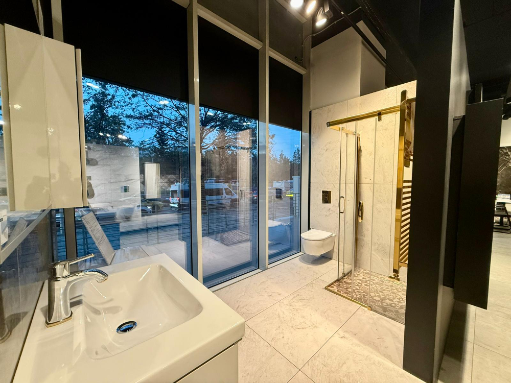 Kağıthane kiralık Dükkan Polat Ofis'de 662m2 Dekorasyonlu Mağaza