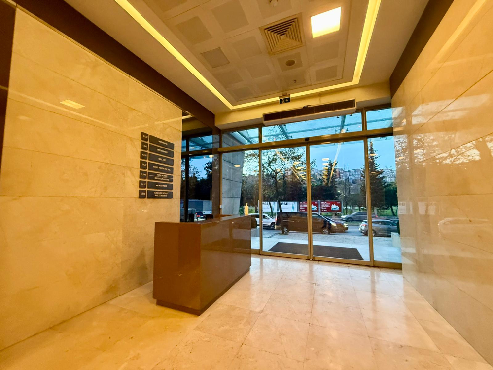 Kağıthane kiralık Dükkan Polat Ofis'de 662m2 Dekorasyonlu Mağaza