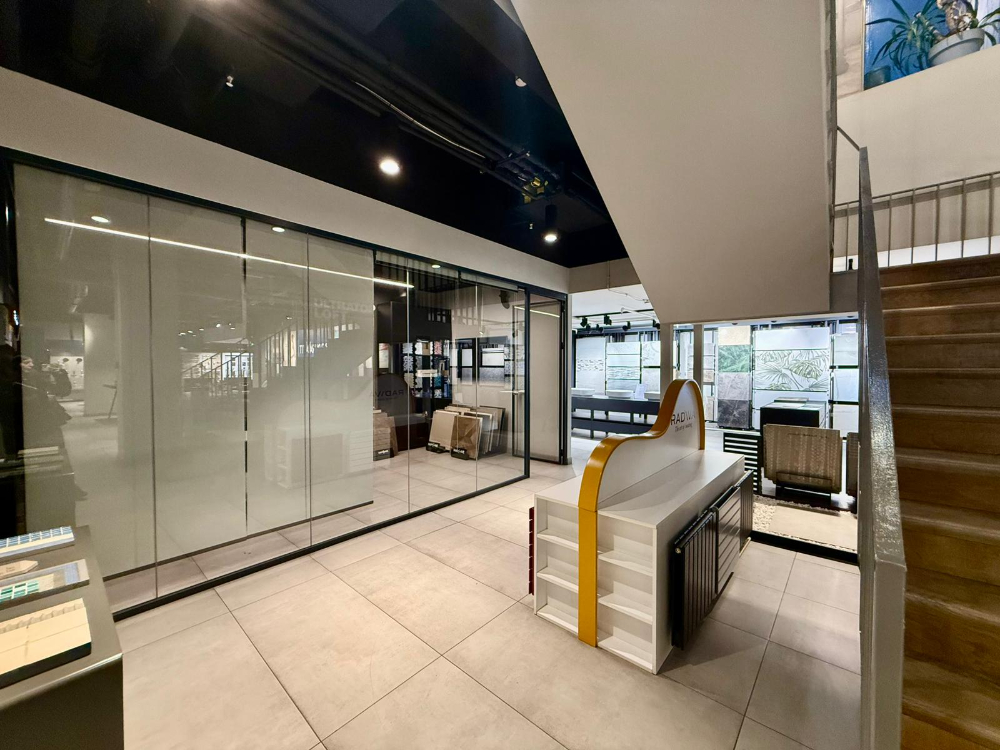 Kağıthane kiralık Dükkan Polat Ofis'de 662m2 Dekorasyonlu Mağaza