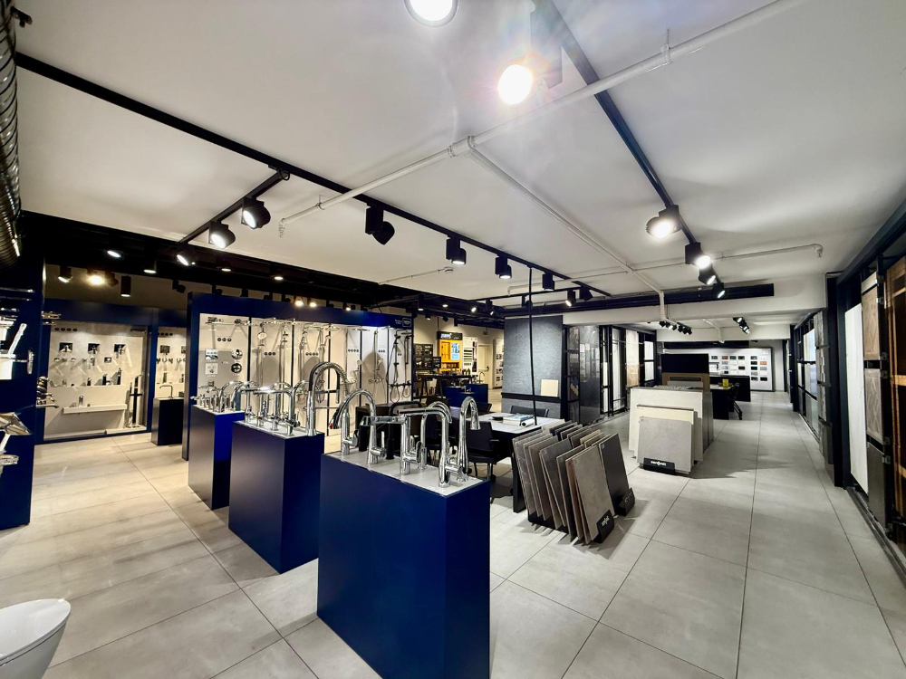 Kağıthane kiralık Dükkan Polat Ofis'de 662m2 Dekorasyonlu Mağaza