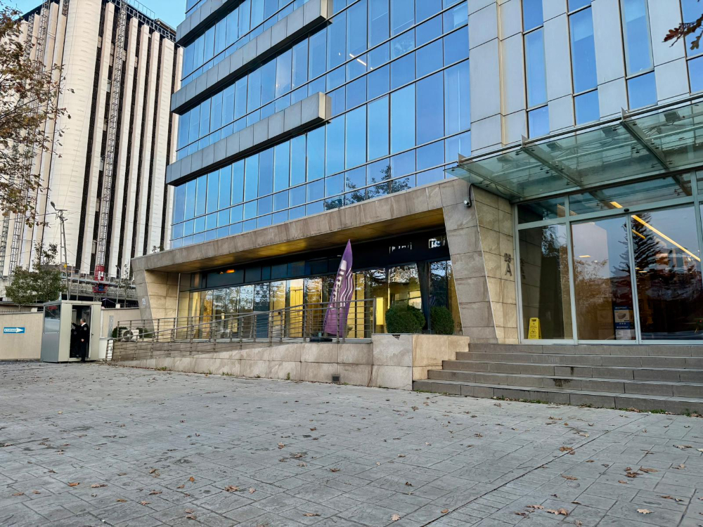 Kağıthane kiralık Dükkan Polat Ofis'de 662m2 Dekorasyonlu Mağaza