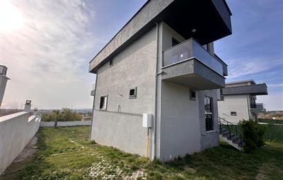 Silivri Selimpaşa Satılık 8+1 Havuzlu Müstakil Villa