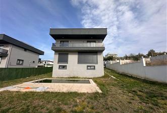 Silivri Selimpaşa Satılık 8+1 Havuzlu Müstakil Villa - 9 - 30374