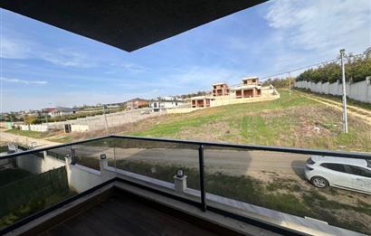 Silivri Selimpaşa Satılık 8+1 Havuzlu Müstakil Villa