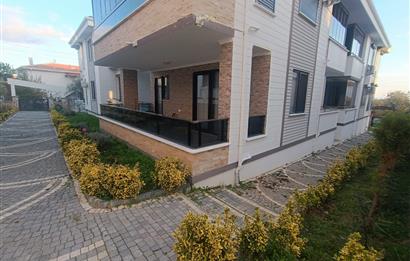 ALTINOLUK DENİZE YÜRÜME MESAFESİ EŞYALI BİR YILLIK KİRALIK DAİRE