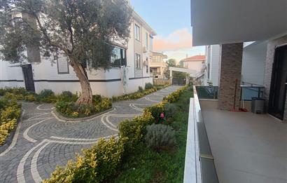 ALTINOLUK DENİZE YÜRÜME MESAFESİ EŞYALI BİR YILLIK KİRALIK DAİRE