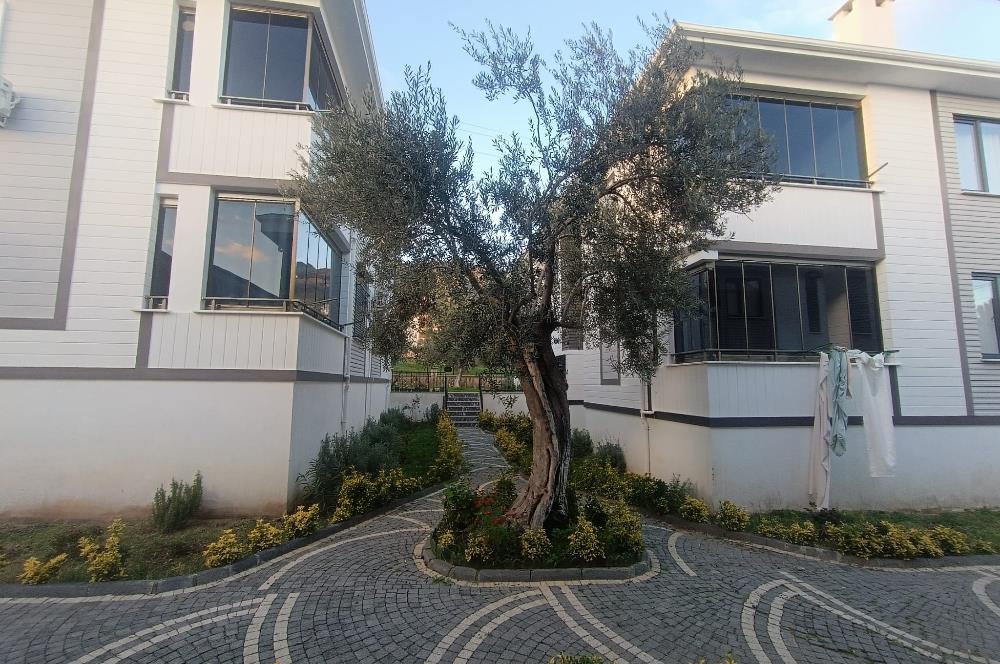 ALTINOLUK DENİZE YÜRÜME MESAFESİ EŞYALI BİR YILLIK KİRALIK DAİRE