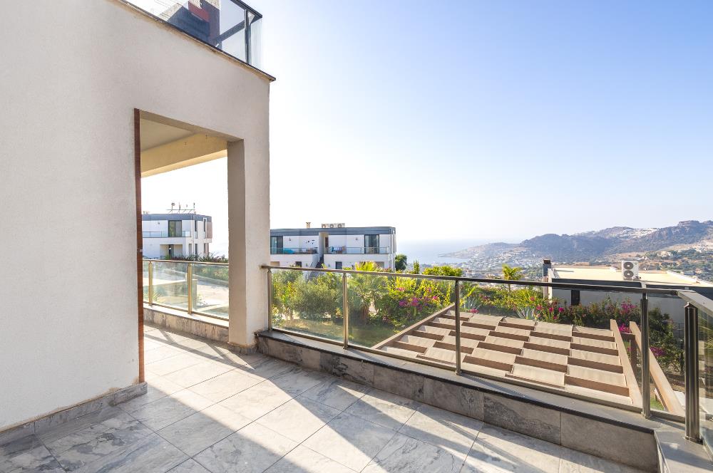 Bodrum Yalıkavak Özel Havuzlu, Manzaralı Satılık 4+1 Dubleks