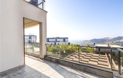 Bodrum Yalıkavak Özel Havuzlu, Manzaralı Satılık 4+1 Dubleks