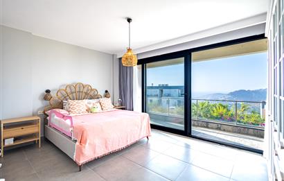 Bodrum Yalıkavak Özel Havuzlu, Manzaralı Satılık 4+1 Dubleks