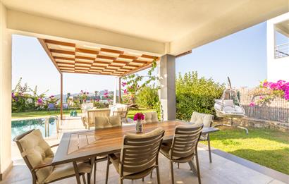 Bodrum Yalıkavak Özel Havuzlu, Manzaralı Satılık 4+1 Dubleks