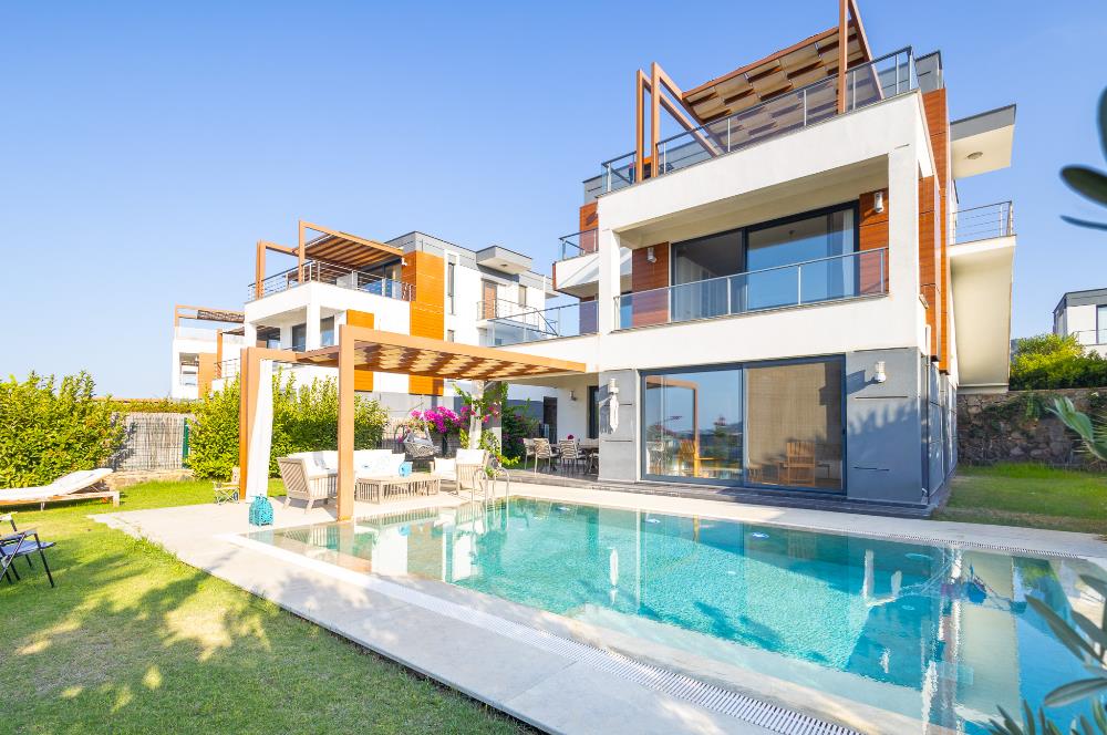 Bodrum Yalıkavak Özel Havuzlu, Manzaralı Satılık 4+1 Dubleks