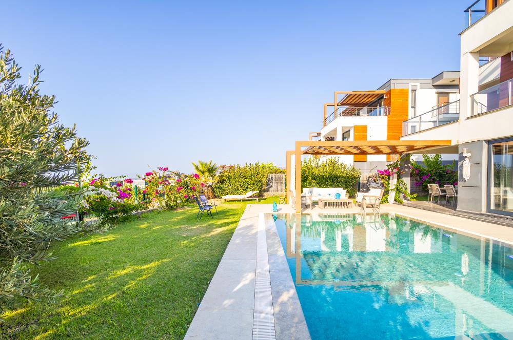 Bodrum Yalıkavak Özel Havuzlu, Manzaralı Satılık 4+1 Dubleks