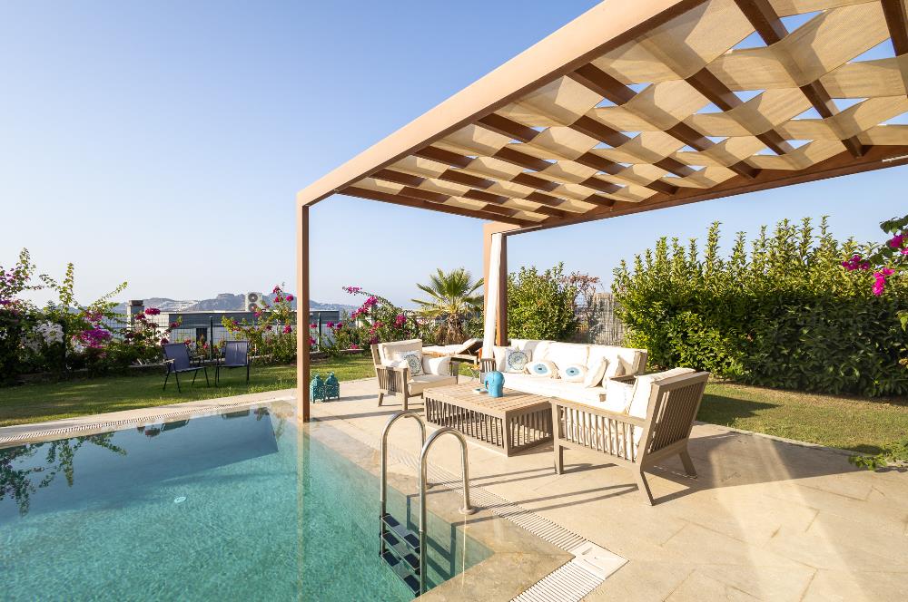 Bodrum Yalıkavak Özel Havuzlu, Manzaralı Satılık 4+1 Dubleks