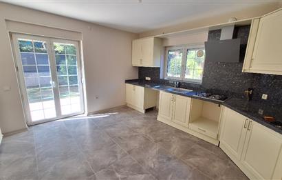 ZEKERİYAKÖY'DE DOĞANIN İÇİNDE ULTRA GENİŞ KİRALIK MÜSTAKİL VİLLA