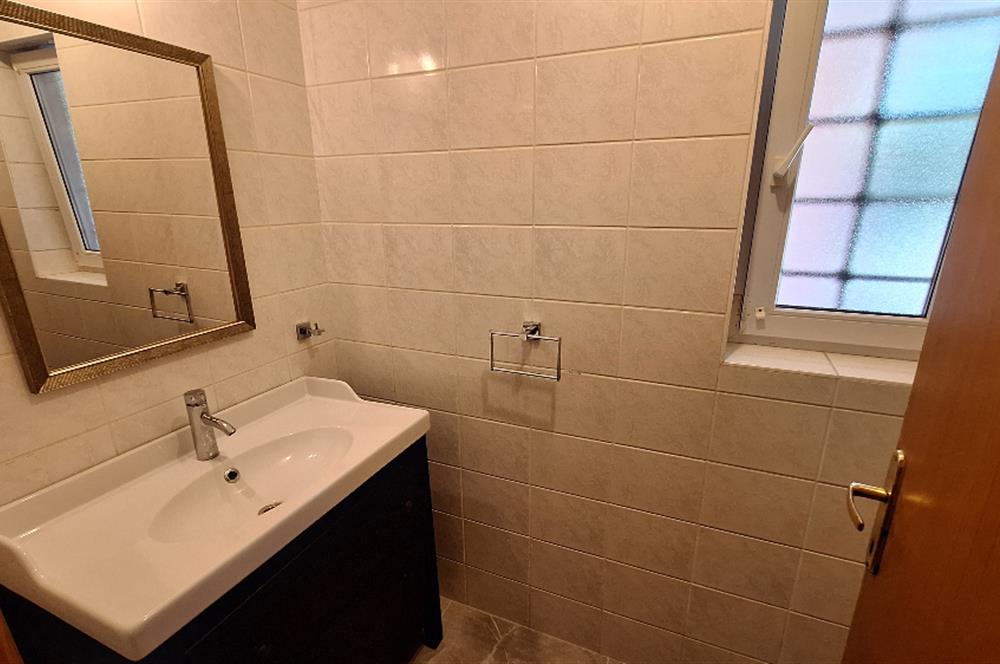 ZEKERİYAKÖY'DE DOĞANIN İÇİNDE ULTRA GENİŞ KİRALIK MÜSTAKİL VİLLA