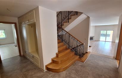 ZEKERİYAKÖY'DE DOĞANIN İÇİNDE ULTRA GENİŞ KİRALIK MÜSTAKİL VİLLA