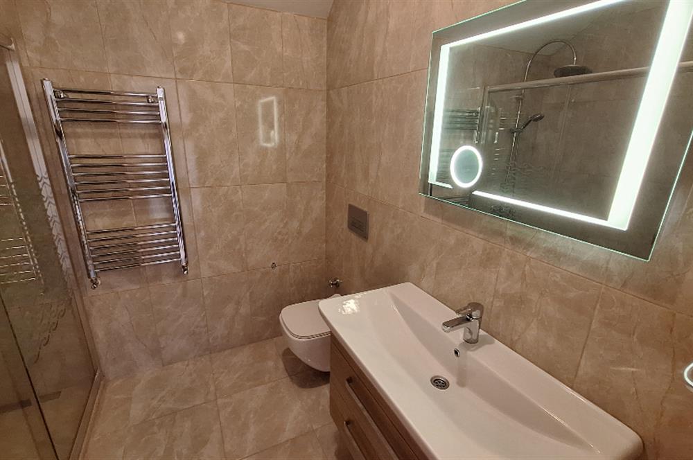 ZEKERİYAKÖY'DE DOĞANIN İÇİNDE ULTRA GENİŞ KİRALIK MÜSTAKİL VİLLA