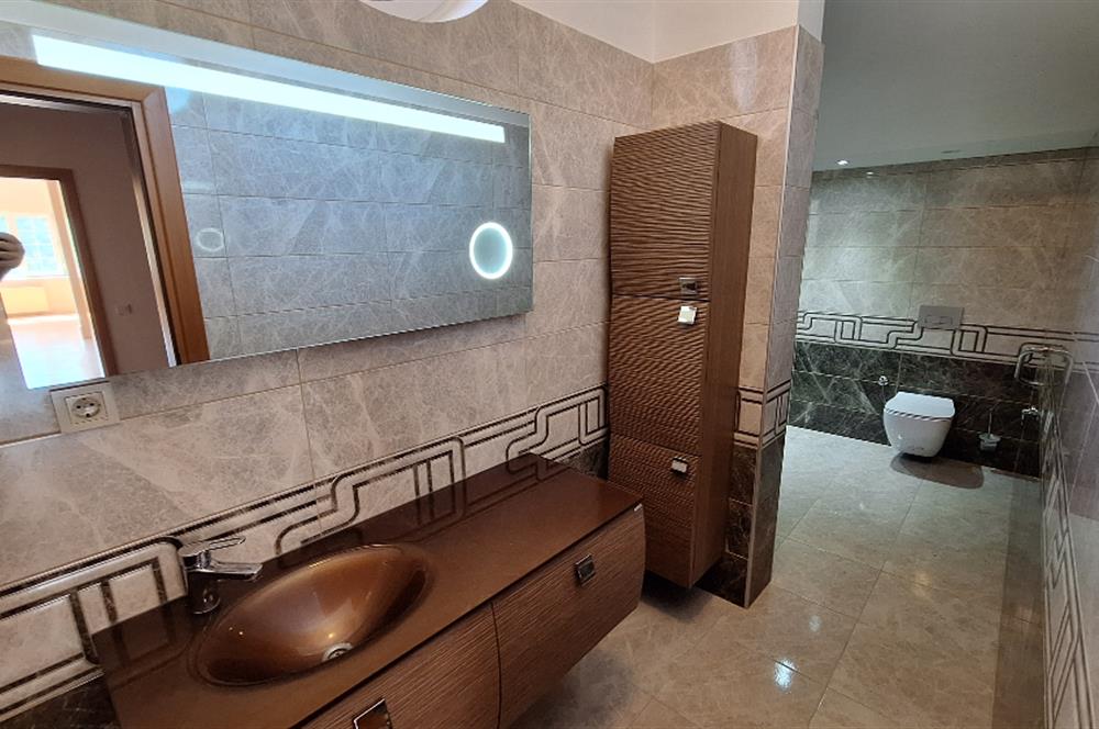 ZEKERİYAKÖY'DE DOĞANIN İÇİNDE ULTRA GENİŞ KİRALIK MÜSTAKİL VİLLA