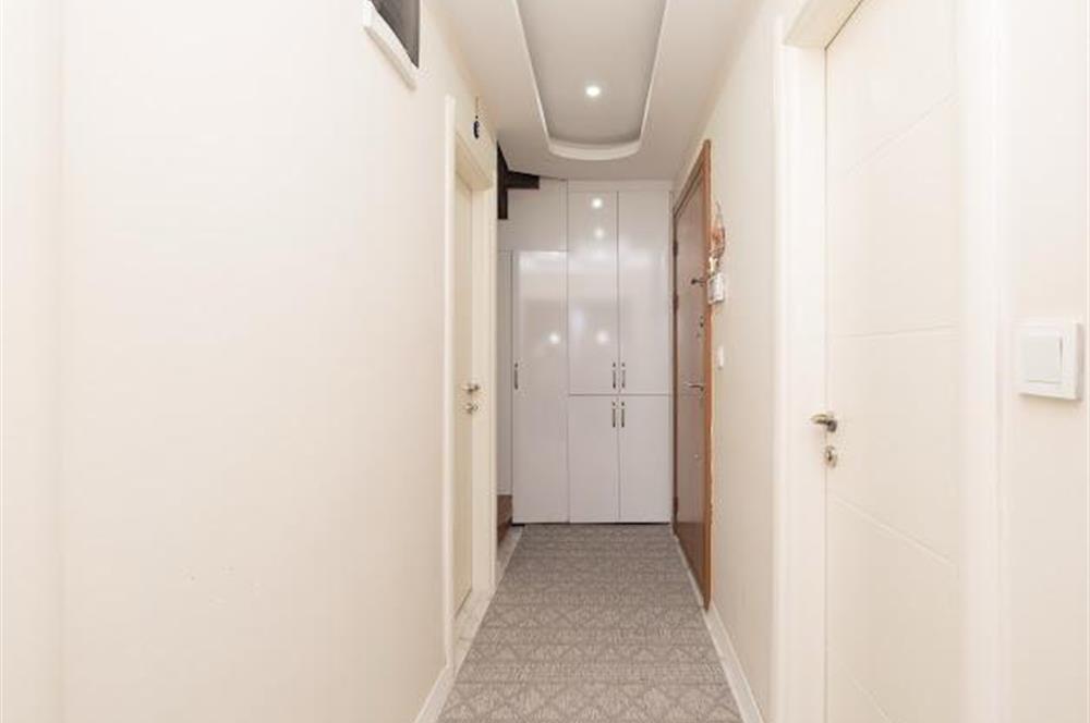 Ümraniye Armağanevler'de Metroya Yakın Kış Bahçeli Dubleks Daire