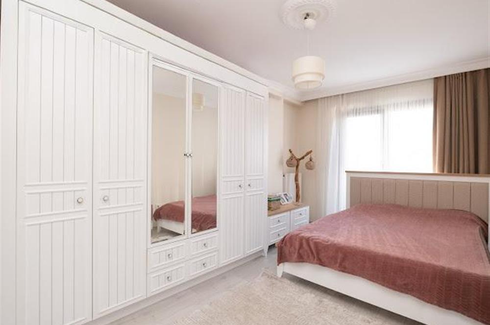 Ümraniye Armağanevler'de Metroya Yakın Kış Bahçeli Dubleks Daire