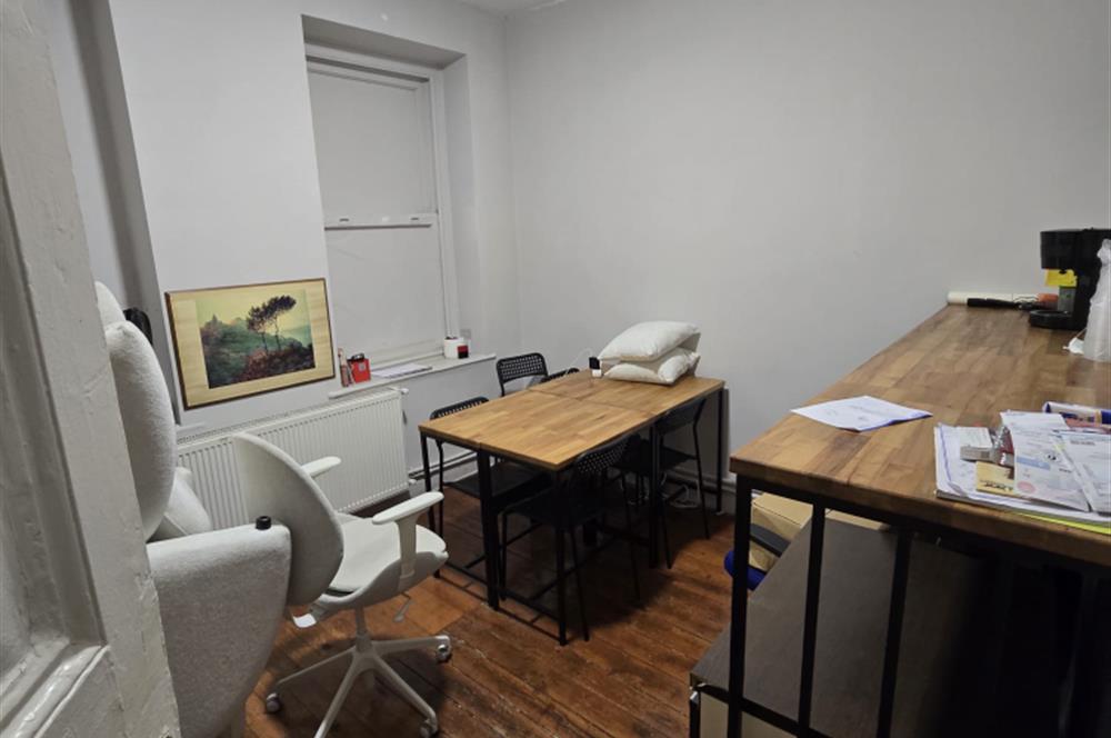 BEYOĞLU REFİK SAYDAM CADDESİNDE TABELA DEĞERİ YÜKSEK KİRALK OFİS