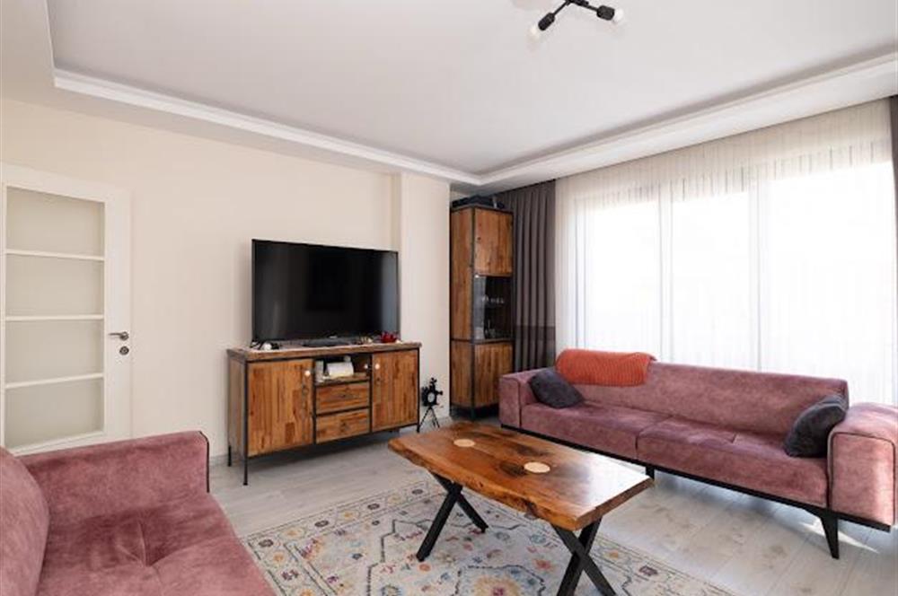 Ümraniye Armağanevler'de Metroya Yakın Kış Bahçeli Dubleks Daire