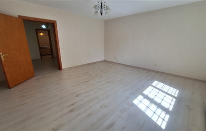 ZEKERİYAKÖY'DE DOĞANIN İÇİNDE ULTRA GENİŞ KİRALIK MÜSTAKİL VİLLA